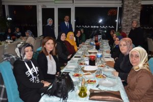 Ak kadınlar Bursa Atatepe'de buluştu