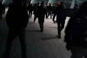 Atina'da Beşiktaşlı taraftar bı&ccedil;aklandı