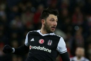 Sunderland Tolgay'ı izledi