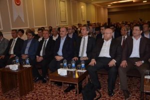 Şener: Evet kazanırsa, siyasal vesayet 17 Nisan'da son bulacak