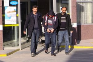 Konya'da 19 'torbacı' tutuklandı