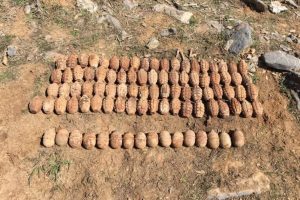 Batman'da 93 el bombası ele ge&ccedil;irildi