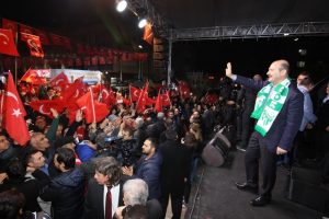 Soylu, Bursa K&uuml;&ccedil;&uuml;kbalıklı'da halka hitap etti