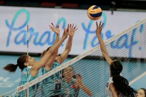 Bursa B&uuml;y&uuml;kşehir Belediyespor, Halkbank'a boyun eğdi