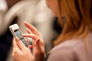 Bavulda getirilen ikinci telefona yasak geliyor