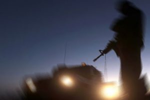 Azerbaycan ordusu Ermeni mevzilerini vurdu: 5 &ouml;l&uuml;