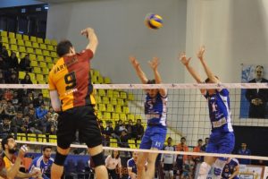 İneg&ouml;l Belediyespor sahasında kaybetti