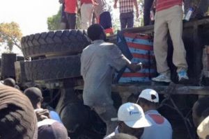 Haiti'de otob&uuml;s faciası: 34 &ouml;l&uuml;