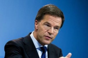 Rutte, T&uuml;rkiye'nin &ouml;z&uuml;r talebini reddetti: Deli misin?