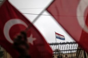 T&uuml;rkiye Hollanda'ya nota verdi