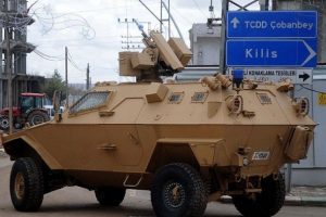 Suriye sınırına askeri sevkiyat s&uuml;r&uuml;yor