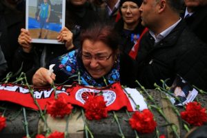 36 ter&ouml;r kurbanı g&ouml;zyaşları arasında anıldı