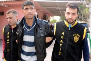 Suriyelilerin &ccedil;adırlarını yakan zanlı yakalandı