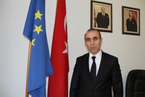 Bel&ccedil;ika'da &uuml;lk&uuml;c&uuml; derneklere baskı