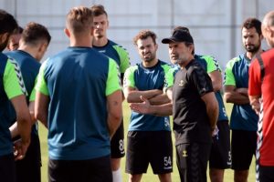 Konyaspor'dan 'Aykut Kocaman' a&ccedil;ıklaması
