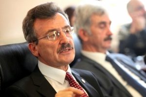 Bursa Yenişehir Belediye Başkanı &Ccedil;elik emlak&ccedil;ılarla bir araya geldi