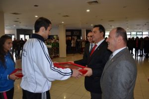 Kutsal emanetler Bursa'dan t&ouml;renle uğurlandı