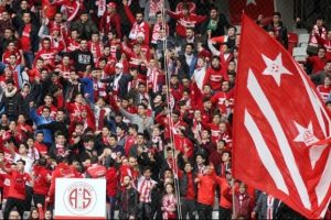 Antalyaspor taraftarından Beşiktaş tepkisi