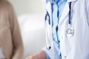 T&uuml;rkiye'de 100 bin kişiye 179 doktor d&uuml;ş&uuml;yor
