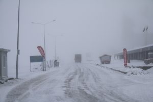 Bursa Uludağ'da kar kalınlığı bir metreye ulaştı