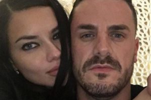 Adriana Lima yeni bir aşka yelken a&ccedil;tı