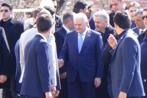 Başbakan Yıldırım, Ardahan Valiliğini ziyaret etti
