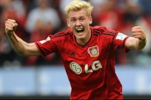 Bayern, Julian Brandt'ı bitirdi
