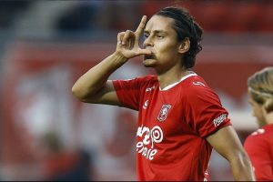 Enes &Uuml;nal, bir yıl daha Twente forması giyebilir