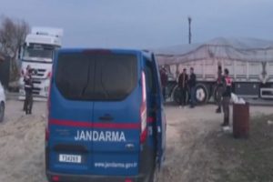 Tavuk &ccedil;iftliğinde ka&ccedil;ak akaryakıt operasyonu