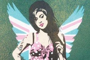 Amy Winehouse'un eşyaları sergi oldu