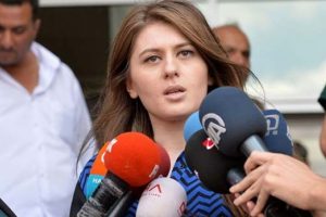 Ali Fuat Yılmazer'in kızına FET&Ouml;'den g&ouml;zaltı!