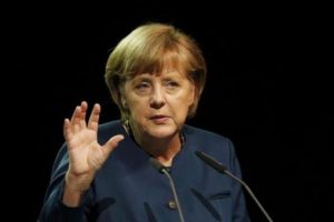 Merkel'den yine kızdıracak a&ccedil;ıklama
