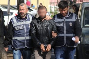 Adana'da altınlarını vermeyen dini nikahlı eşini vurdu