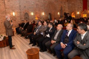 S&uuml;leyman G&uuml;nd&uuml;z, Bursa'da Kud&uuml;s meselesini anlattı