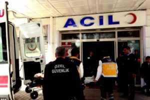 Yaşlı adam 35 yıllık eşini satırla komalık etti!
