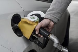 Motorinin litresinde 8 kuruş indirim geldi