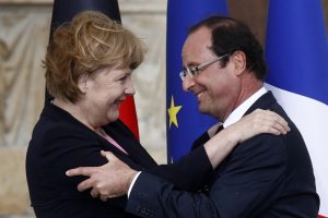 Fransa Cumhurbaşkanı Hollande, Merkel'e destek &ccedil;ıktı!