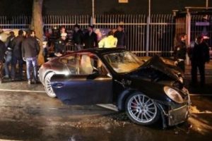 R&uuml;zgar &Ccedil;etin'in kaza yaptığı otomobil satışa &ccedil;ıkarıldı