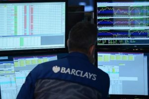 K&uuml;resel piyasalar Fed sonrası y&ouml;n arayışında