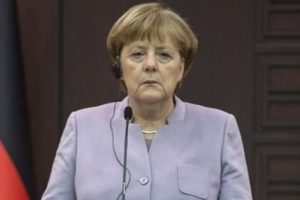 Merkel, Trump'la y&uuml;z y&uuml;ze ilk kez g&ouml;r&uuml;şecek