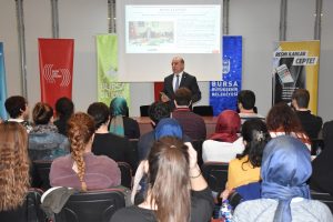 Bursa Kent Konseyi Başkanı gen&ccedil; gazetecilerle buluştu