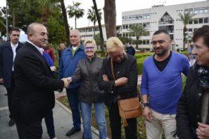 Bakan &Ccedil;avuşoğlu Alanya'daki Hollandalılarla buluştu