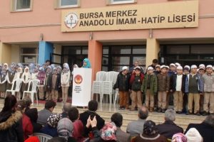 Bursa İl Milli Eğitim M&uuml;d&uuml;rl&uuml;ğ&uuml;'nden Şehitleri Anma Programı