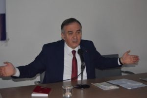 "Yetki varsa bunun siyasi ve hukuki sorumluluğu da olacak"