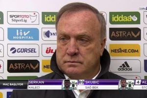 Advocaat, Fenerbah&ccedil;e'den ayrılacağını a&ccedil;ıkladı