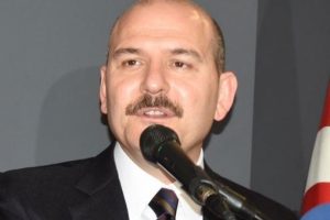 Bakan'dan Baykal'a &ccedil;ağrı: 'Y&uuml;reğin yetiyorsa İ&ccedil;işleri Bakanlığı'na bir gel...'