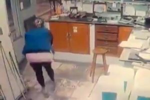 Soygun kadın polise takıldı