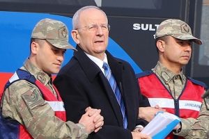 Komando tugayına darbeci generalden sır ziyaret