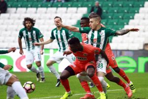 Bursaspor evinde Alanyaspor'a kaybetti