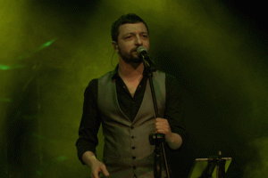 Mehmet Erdem'den m&uuml;zik ziyafeti